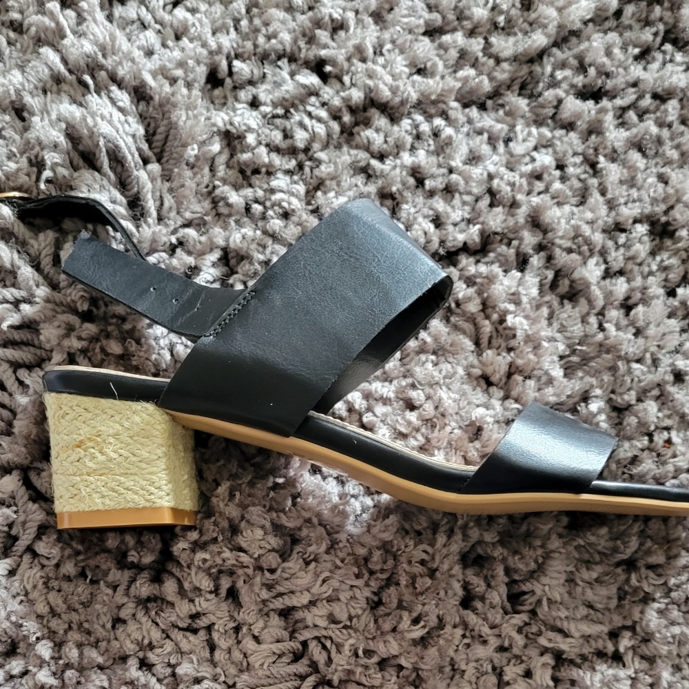FRENCH BLU Sydney Sandal Size 41